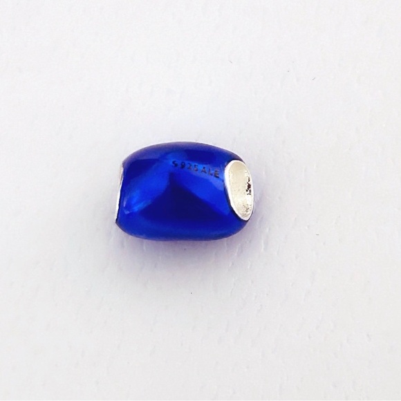 PANDORA Metallic Blue Heart Charm w/box - Picture 5 of 6